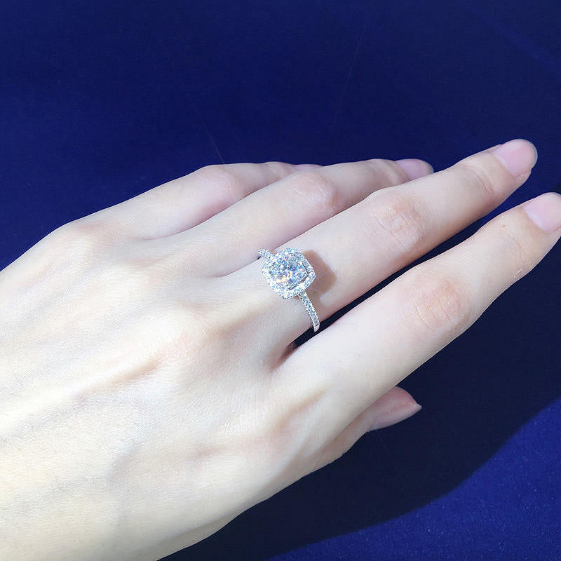 Halo-Ring, Brilliant, 0,6 ct, 18k Gold