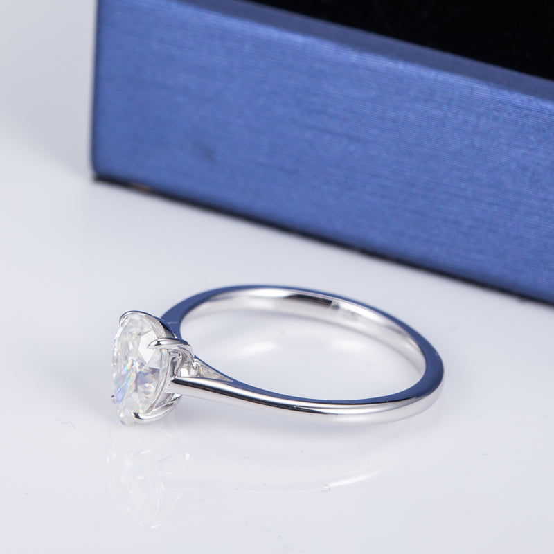 Solitaire-Ring, Pear cut, 2,0 ct, 18k Gold