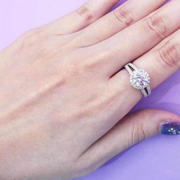 Halo-Ring, Brilliant, 1,1 ct Hauptstein, 18k Gold