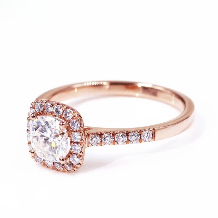 Halo-Ring, 1,6 ct Hauptstein, 18k Gold