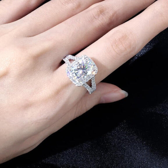 Halo-Ring, 1,5 ct, 18k Gold